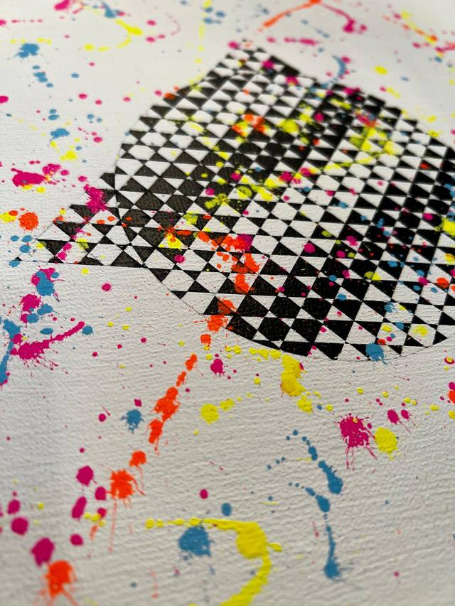 Obra en técnica mixta sobre lienzo con spray y acrílico